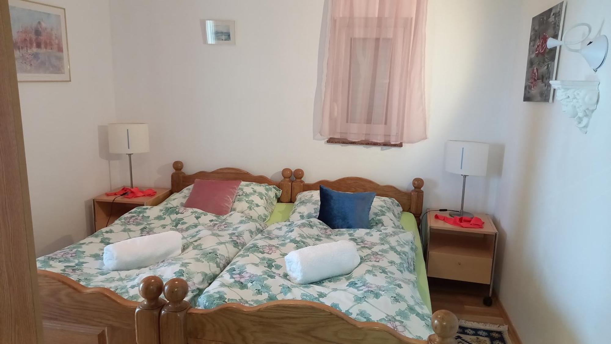 D,Apartman Омишаль Экстерьер фото